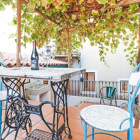 Апартаменти Private Terrace With A View Лісабон
